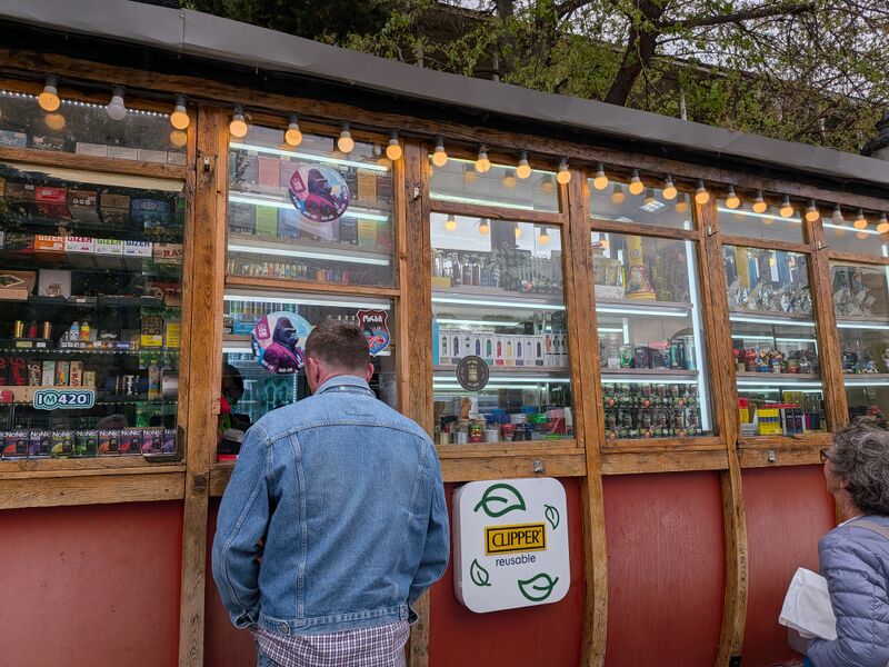 File:Tobacconist - 55250908265.jpg