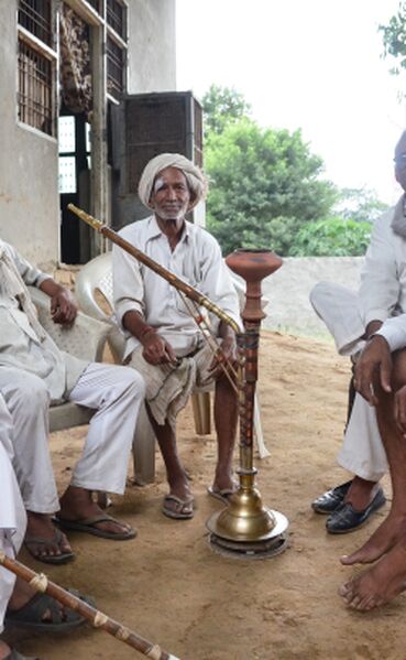 File:Hookah, India - 54569223095.jpg